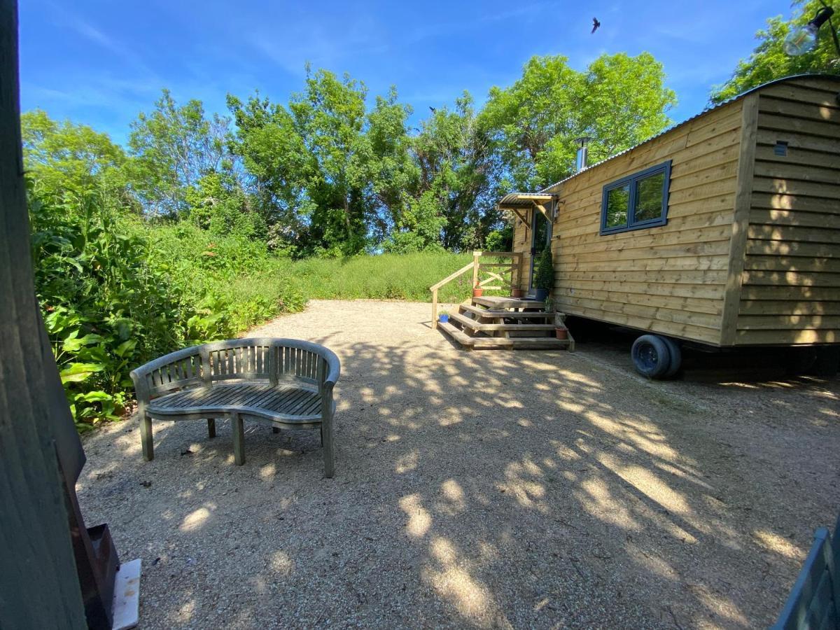 Cosy Double Shepherds Hut In Beautiful Wicklow With Underfloor Heating Throughout Rathnew المظهر الخارجي الصورة